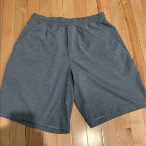 Men’s Lulu lemon Pace breaker 9” shorts